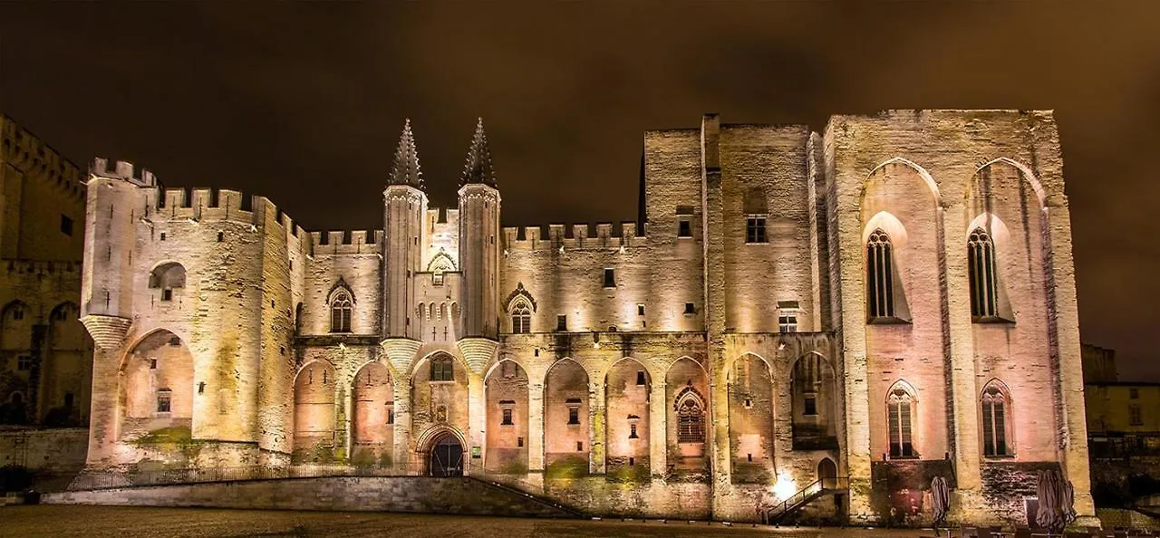 Apartment Studio Centre-Historique, A Deux Pas Du Palais, Wifi Avignon France